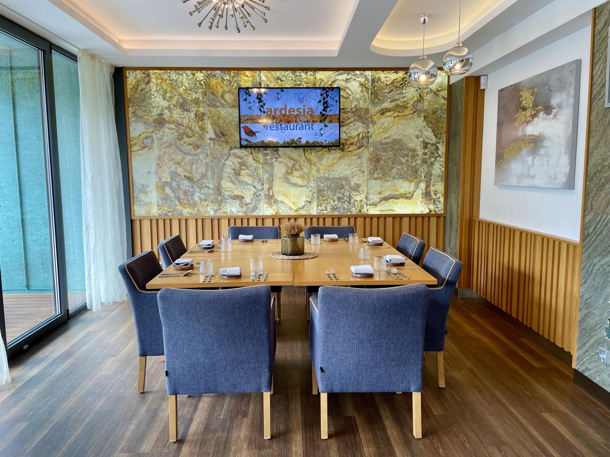 Hotel Bartos Френштат-под-Радгоштєм Екстер'єр фото