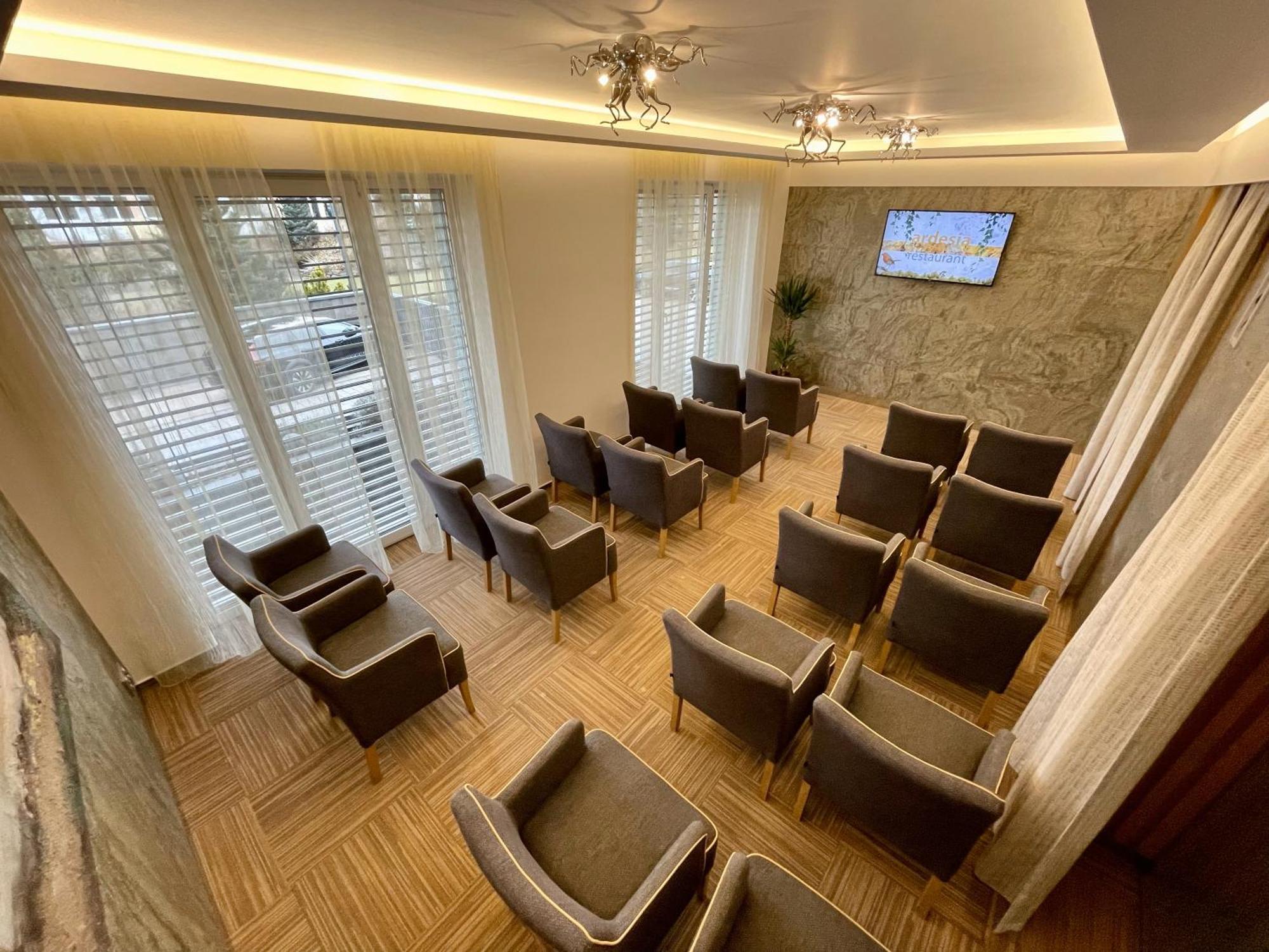 Hotel Bartos Френштат-под-Радгоштєм Екстер'єр фото