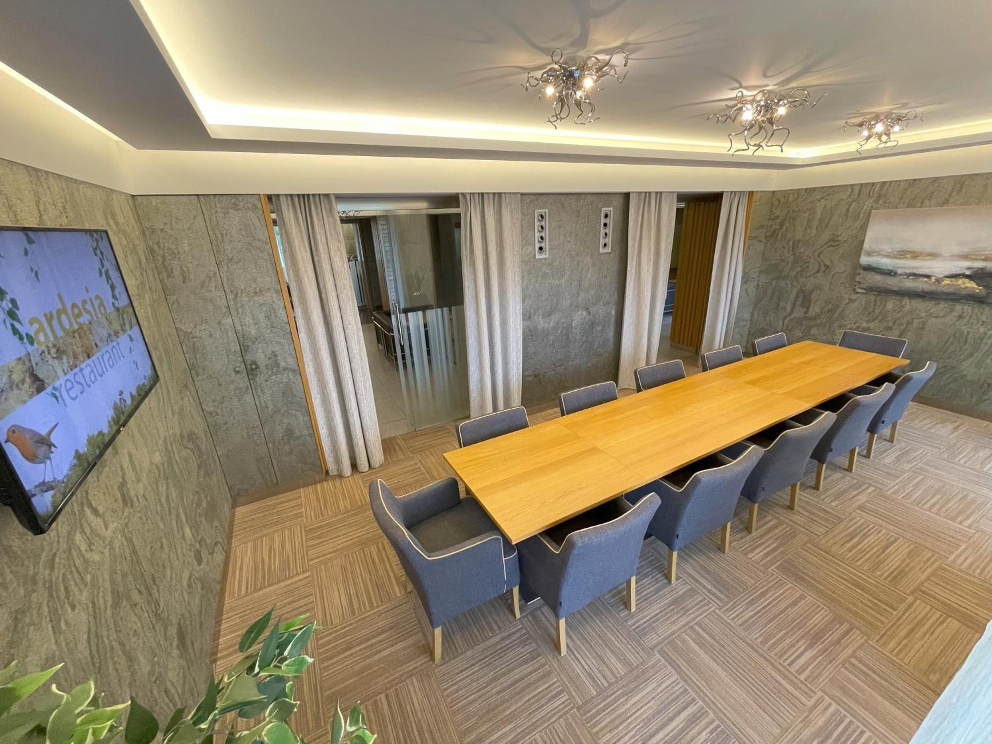Hotel Bartos Френштат-под-Радгоштєм Екстер'єр фото